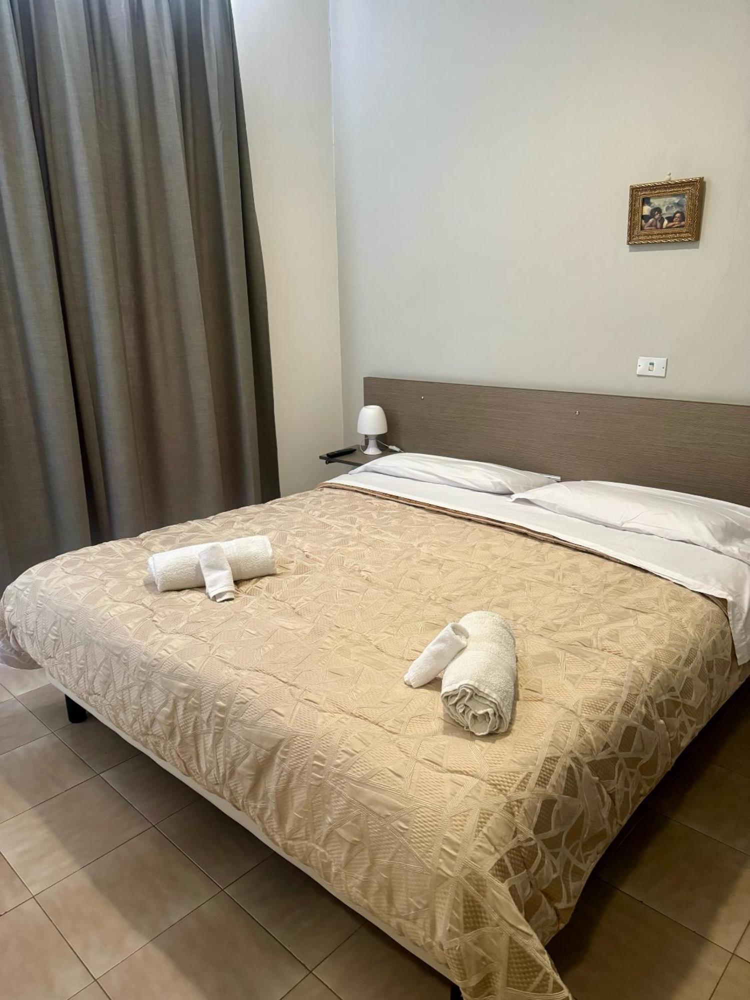 Hotel Santuario Pompei Bagian luar foto