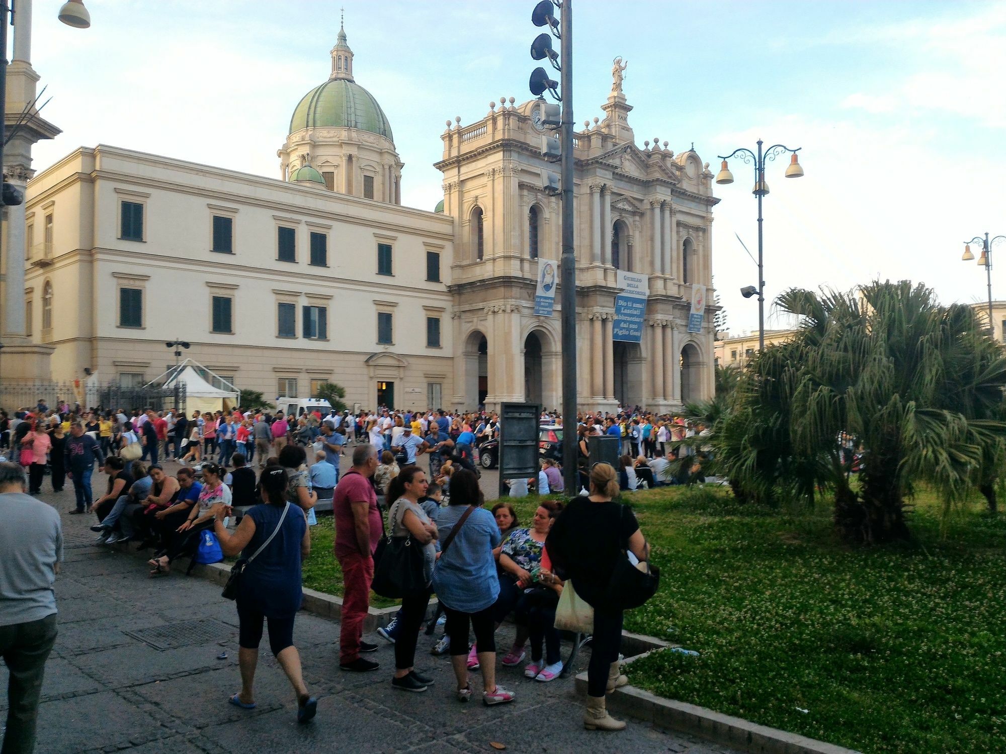 Hotel Santuario Pompei Bagian luar foto